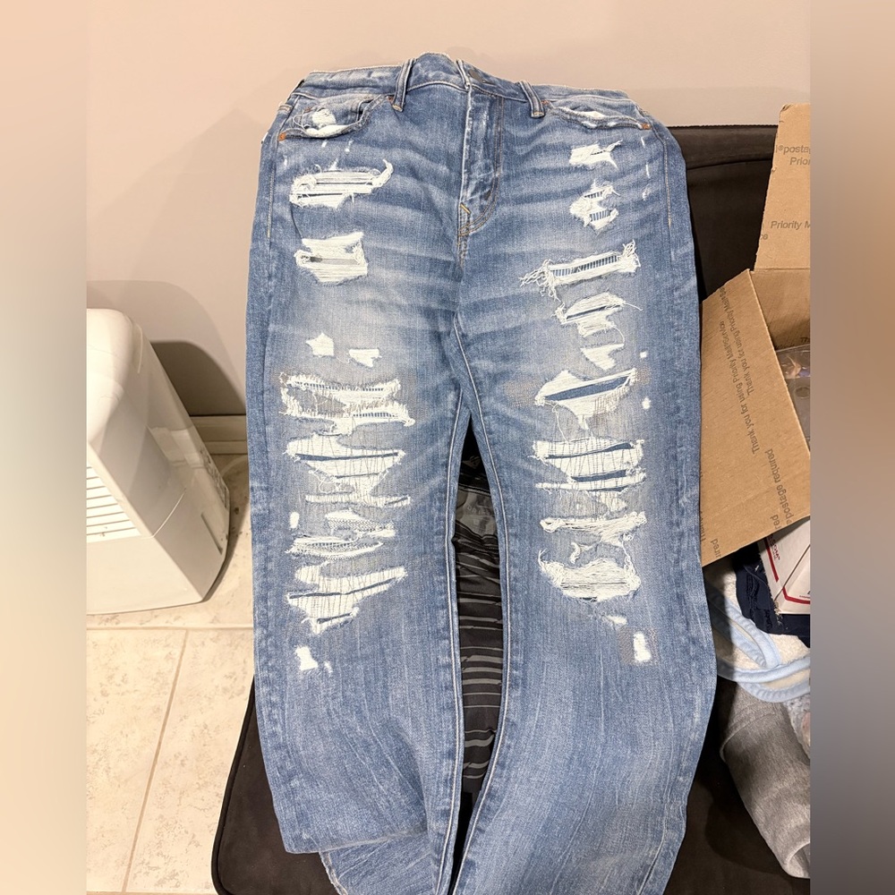 American Eagle Outfitters Light Blue Denim Jeans